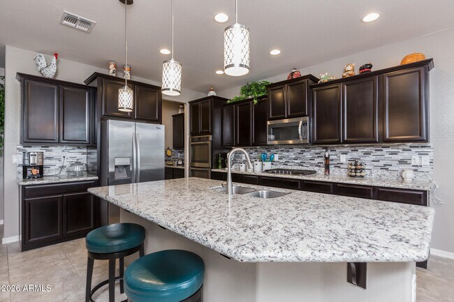 Building Photo - 35549 N Bandolier Dr
