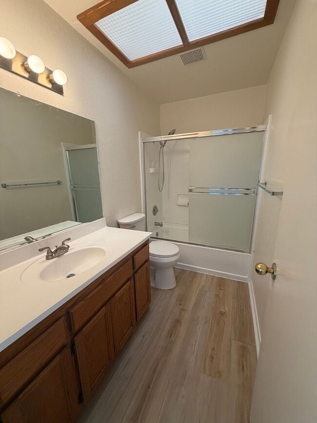 Building Photo - 3 Bedroom Home in Cameron Park