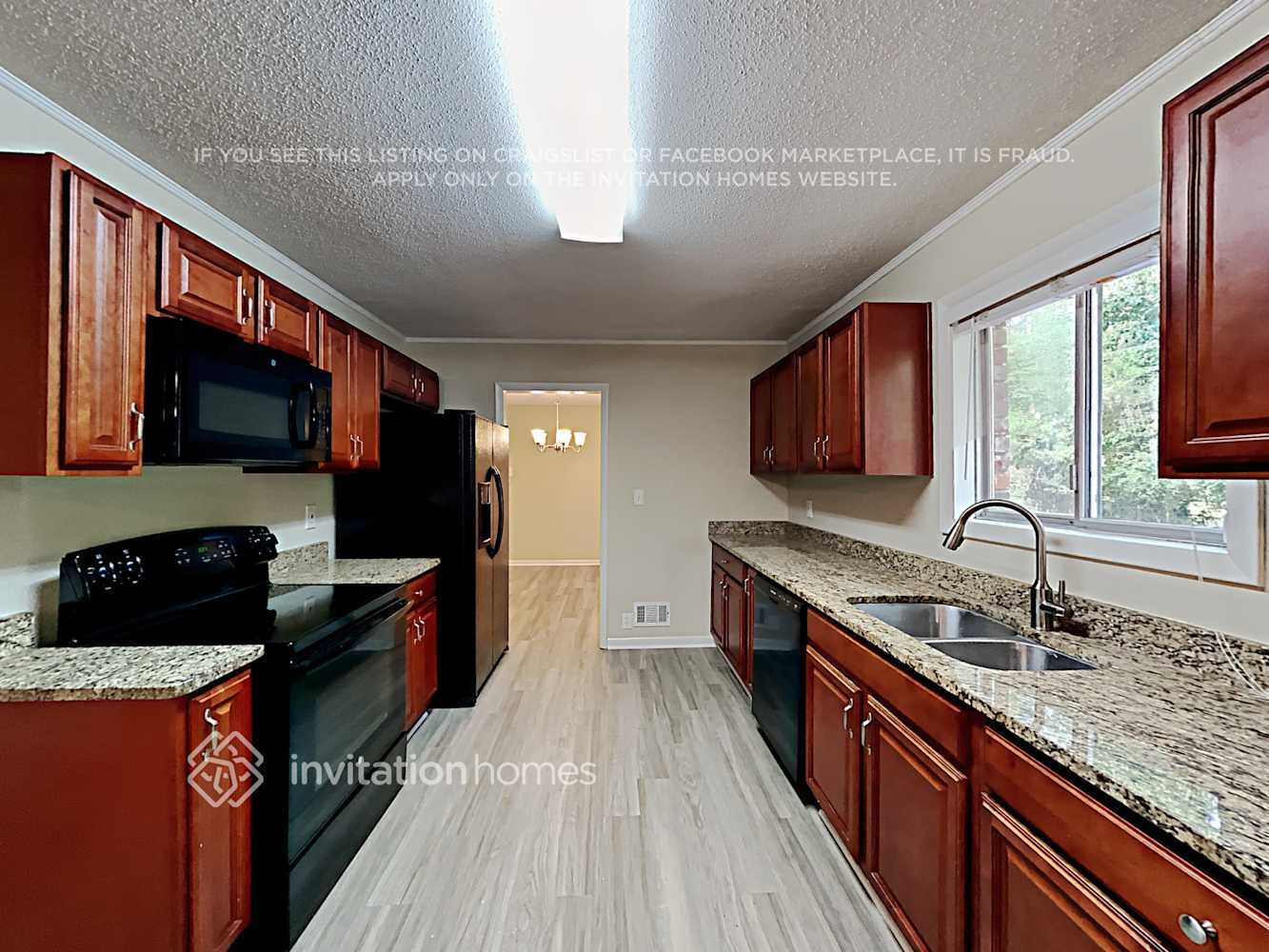 Building Photo - 4245 Valley Lake Terrace SW