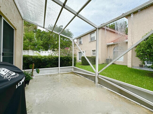 Building Photo - 639 NW 130th Way