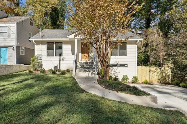 Building Photo - 1917 Thompson Ave