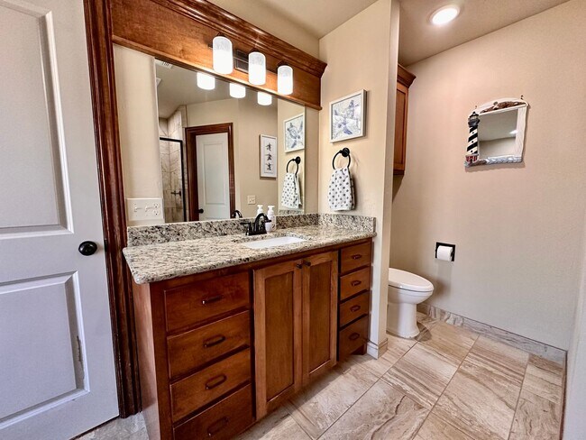 Building Photo - 3 bed, 2 bath home in Moore - Move in Deposit-Free! (If Qualified)