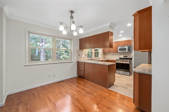Building Photo - 791 Foxwick Dr