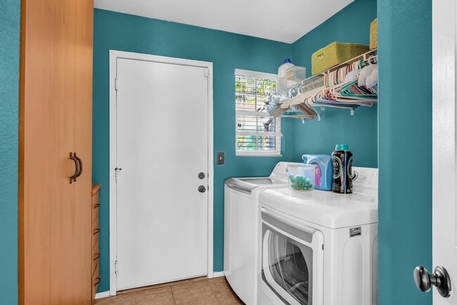 Building Photo - Coastal-Inspired Single-Story with Pool, Spa & Rare Gated Parking