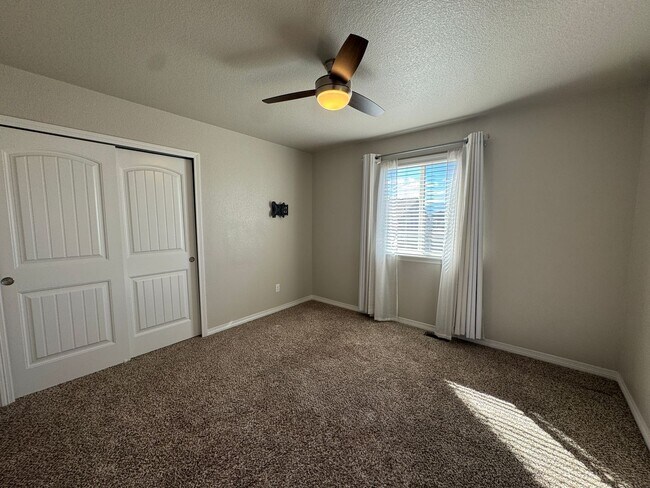 Building Photo - Beautiful 4 Bed, 3 Bath Home – Modern Upgrades, Spacious Backyard & Prime Location