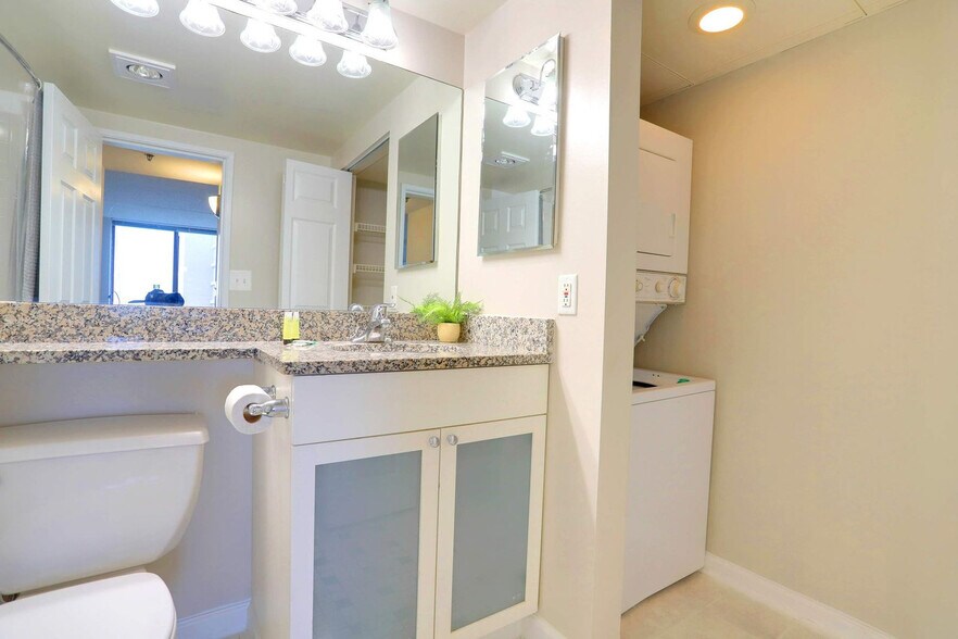 Building Photo - 401 12th St S