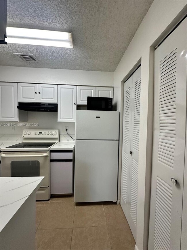 Building Photo - 17515 NW 67th Ct