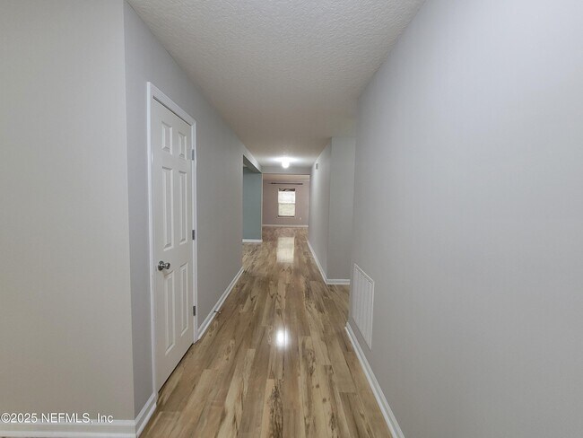 Building Photo - 4447 Oak Moss Loop