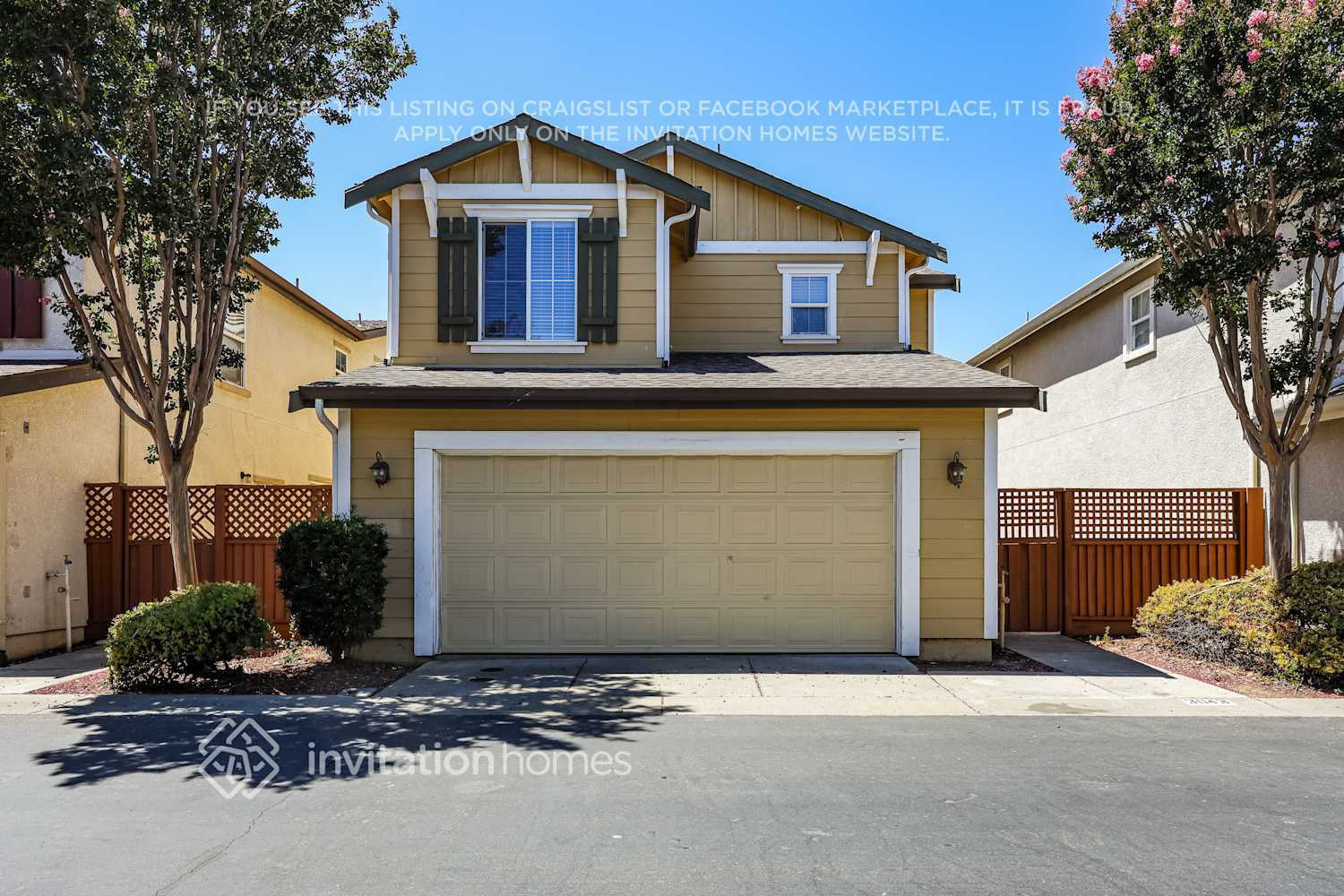 Building Photo - 3043 Roadrunner Dr