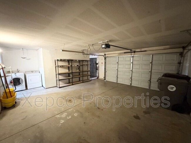 Building Photo - 82143 Pinyon Ave