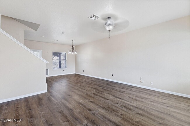 Building Photo - 11107 Redstone Cove Dr