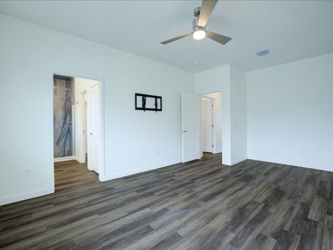 Building Photo - Stylish Two-Story Living with Modern Comforts!