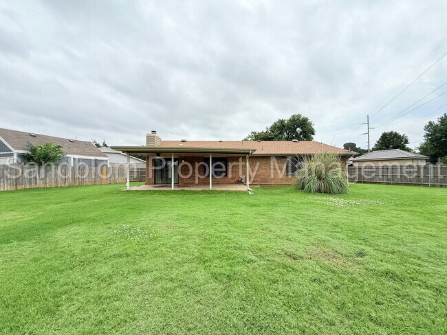 Building Photo - FOR LEASE | Downtown Tulsa | Available NOW!