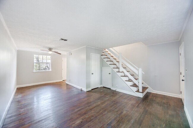 Building Photo - 517 N Florida St