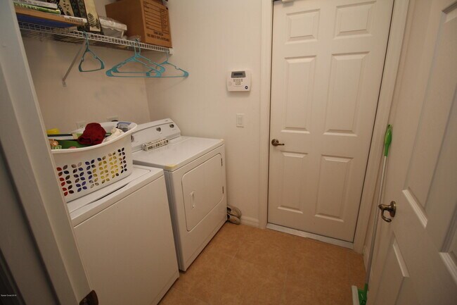 Building Photo - 2891 Felda Ave