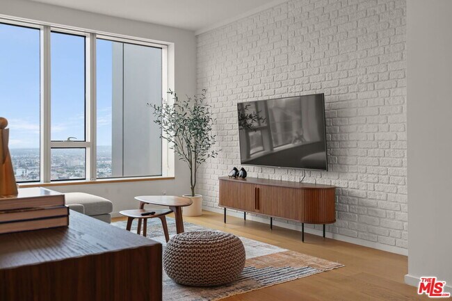 Building Photo - 889 Francisco St