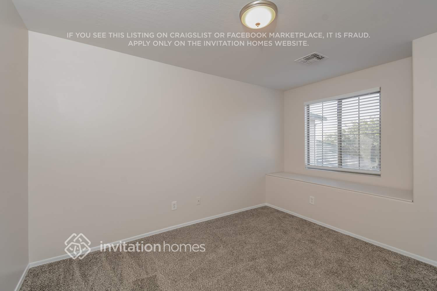 Building Photo - 15378 W Shangri La Rd