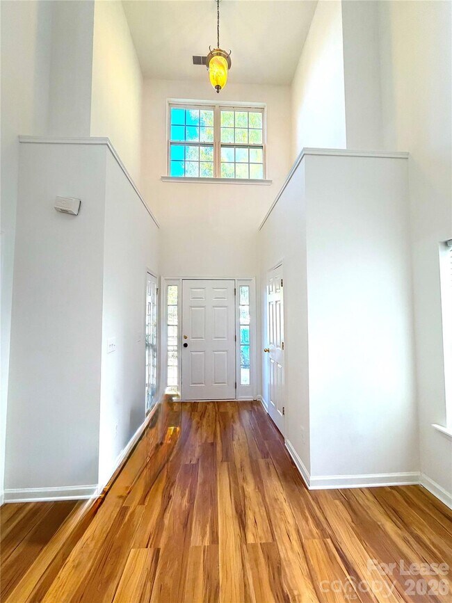 Building Photo - 4058 Glenlea Commons Dr