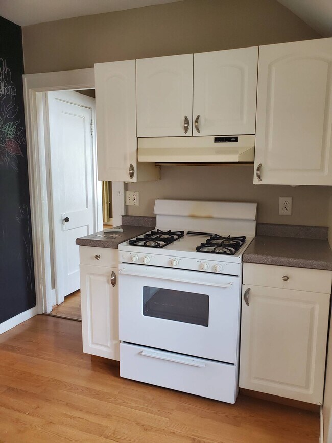 Building Photo - 1531 W Harrison St