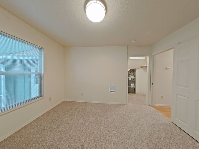 Building Photo - 3 Bedroom House  ~ Northern Corvallis