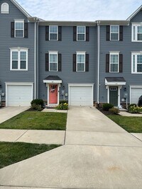 Building Photo - Village Oaks Townhome 3bed/2.5Bath