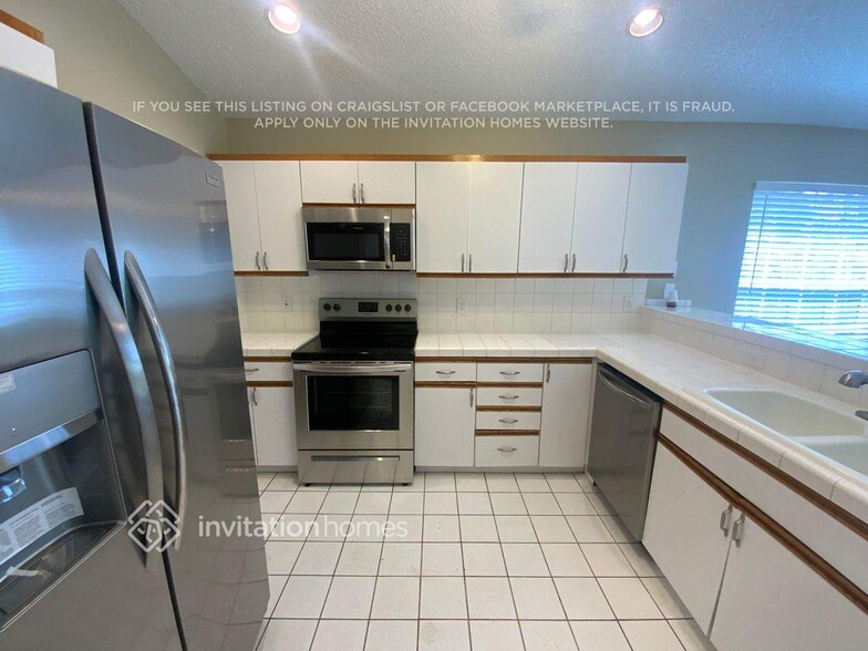 Building Photo - 1320 SW 18th St