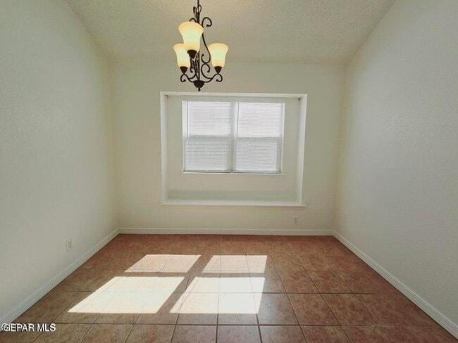 Building Photo - 7219 Oval Rock Dr