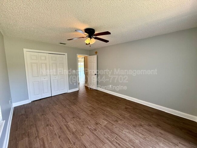 Building Photo - 3139 Mountain Ash Rd E