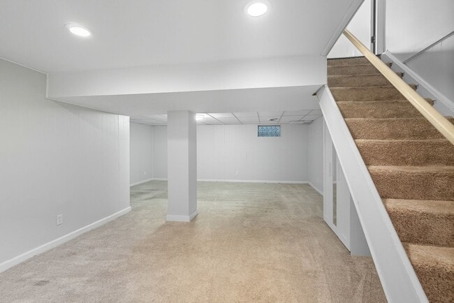 Building Photo - Three Bedroom Condo in West Chester!