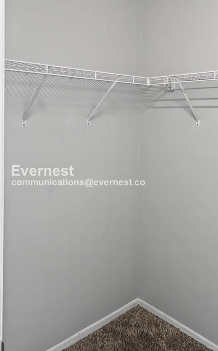 Building Photo - 2887 Creith Ct