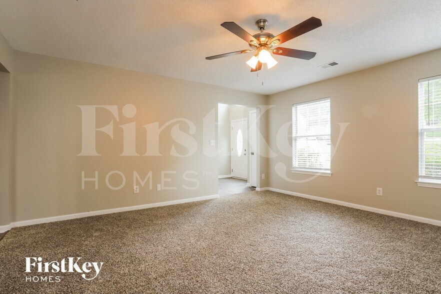 Building Photo - 5833 Cobalt Dr SW