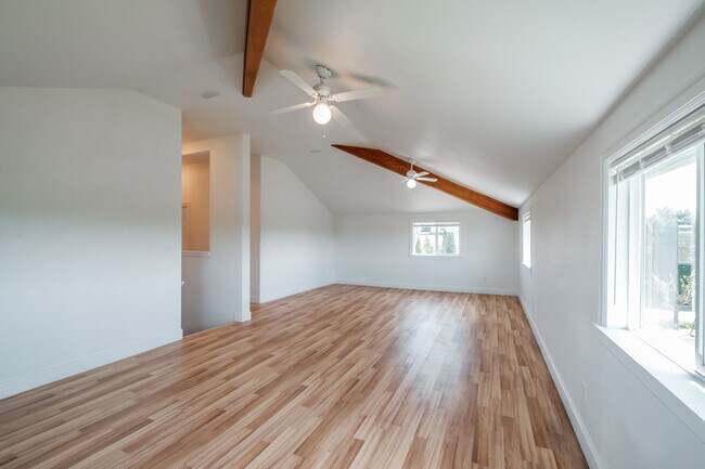 Building Photo - 14607 Dominic Rd NE
