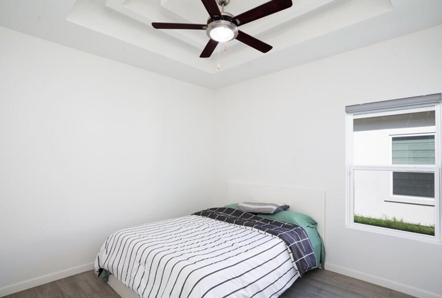 Building Photo - 12509 N 40th St