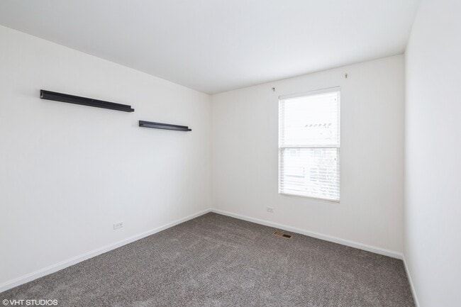 Building Photo - 3404 Neubauer Circle