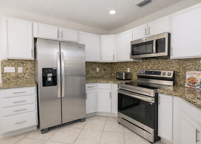 Building Photo - 703 Crosswinds Dr