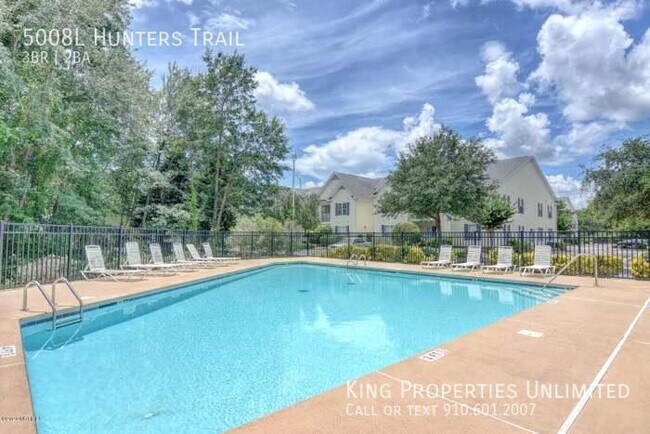 Building Photo - 5008L Hunters Trail