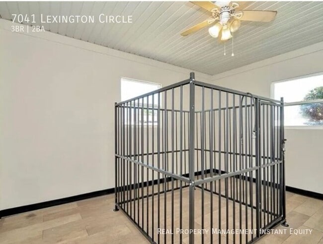 Building Photo - 7041 Lexington Cir