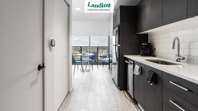 Building Photo - 301 SW 1st Ave