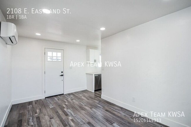 Building Photo - $825 Beautifully Remodeled 1 Bed | 1 Bath ...