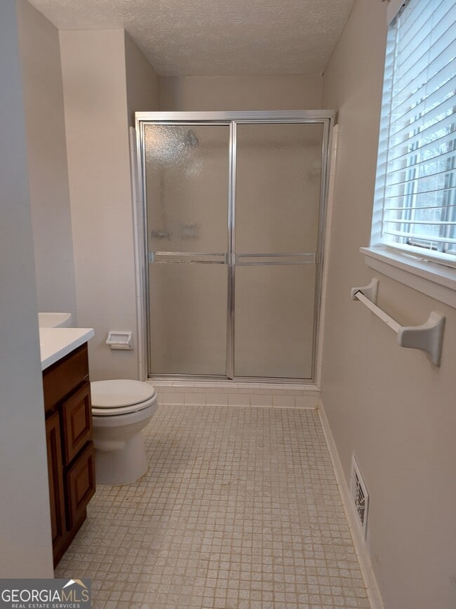 Building Photo - 710 Georgia Ave