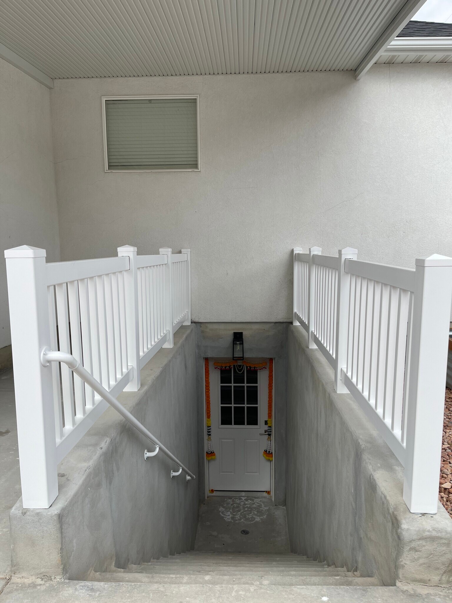 Building Photo - 3288 N 200 W