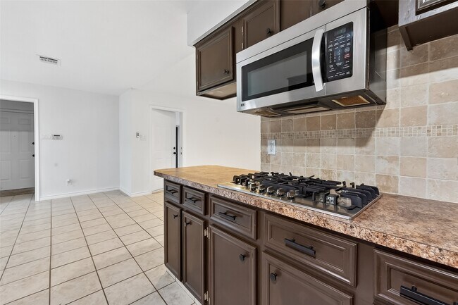 Building Photo - 15353 Arrowhead Bend