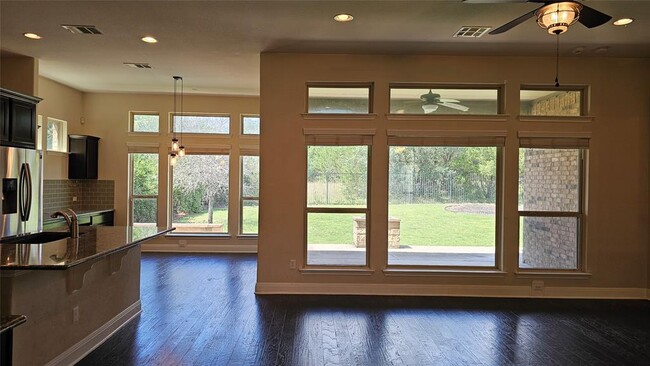 Building Photo - 952 Wild Rose Dr