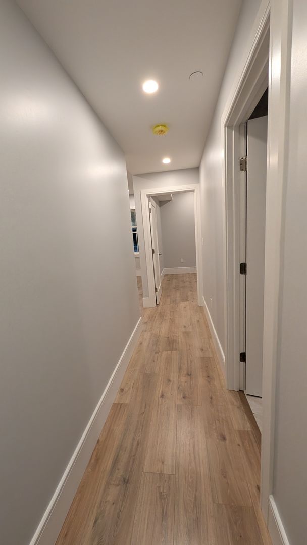 Building Photo - Brand New Unit for 8/1 - 2-Bed/2-Ba w/ Laundry in Unit