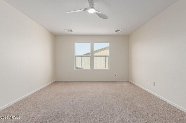 Building Photo - 1610 W Laguna Dr