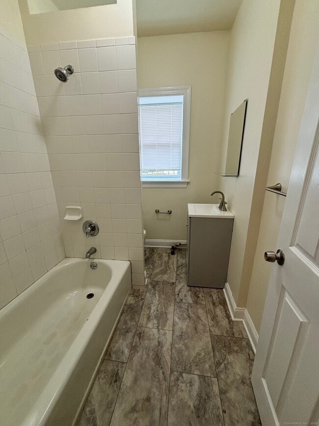 Building Photo - 375 Greenwich Ave