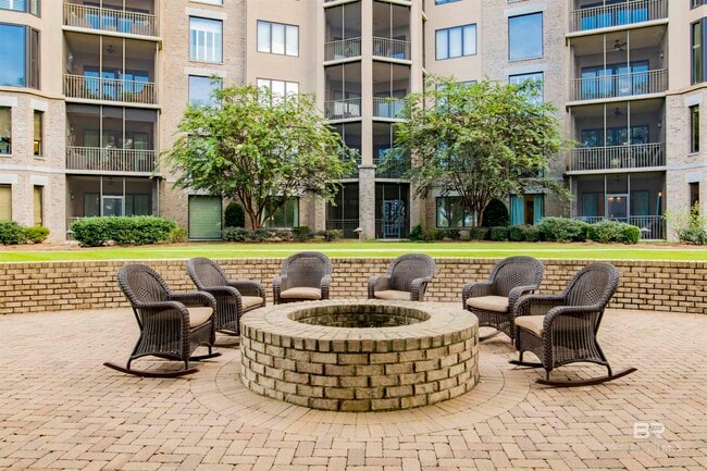 Building Photo - 18269 Colony Dr Dr