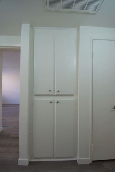 Building Photo - 11107 La Maida St