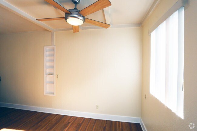 1BR, 1BA-Dining Room - Casa Vieja Apartments