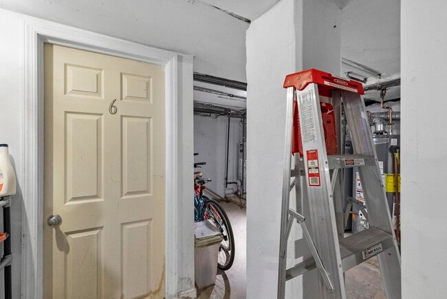 Building Photo - 258 NEW YORK Ave